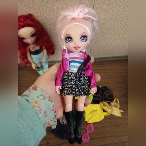 Pre-owned 3 Rainbow High Dolls & Clothes Lot.. - Picture 5 of 10
